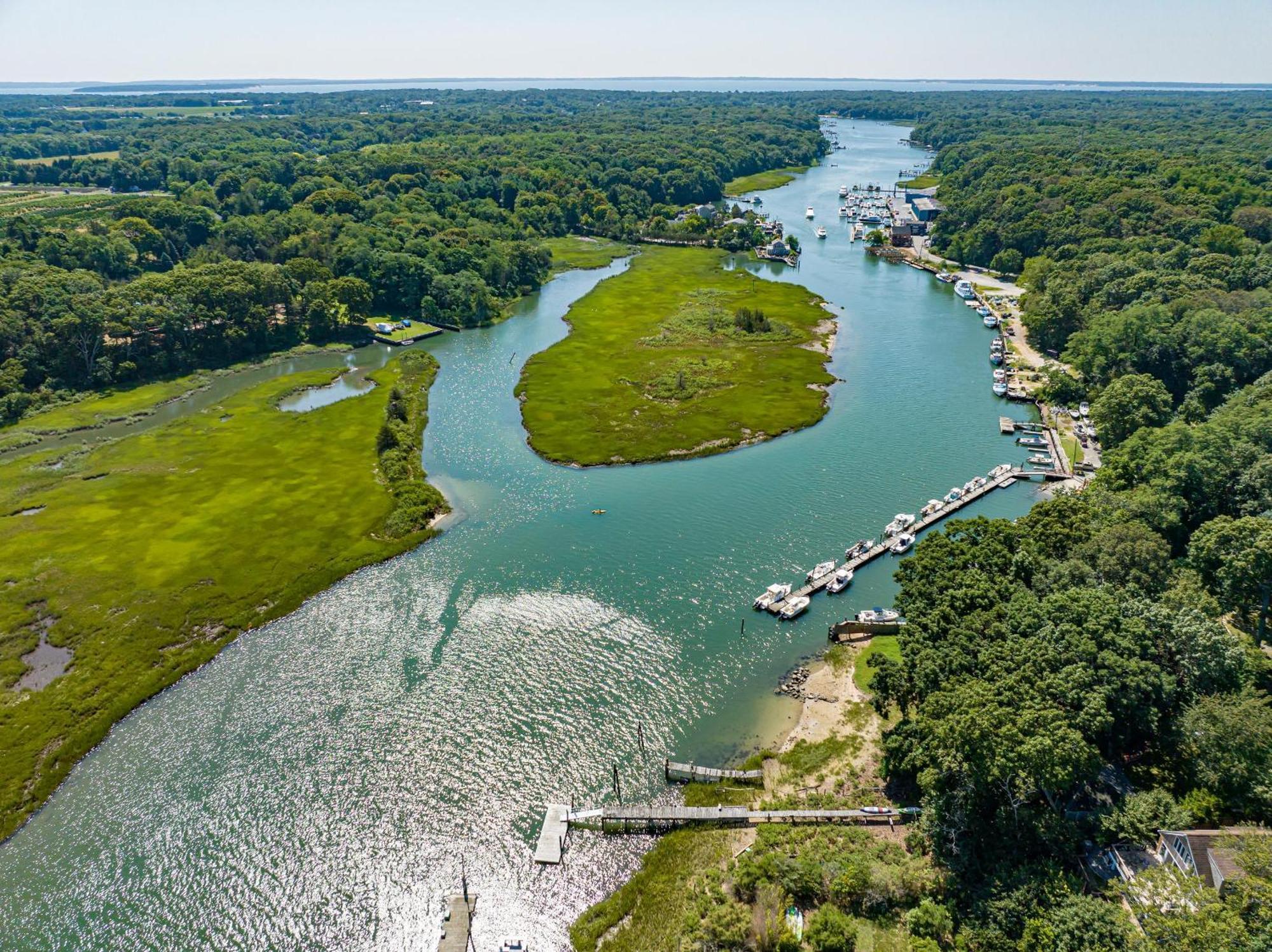 Nature'S Paradise: Private Dock & Water Views Mattituck Exterior photo