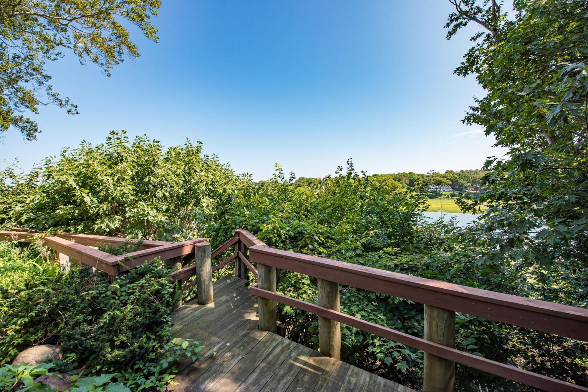 Nature'S Paradise: Private Dock & Water Views Mattituck Exterior photo