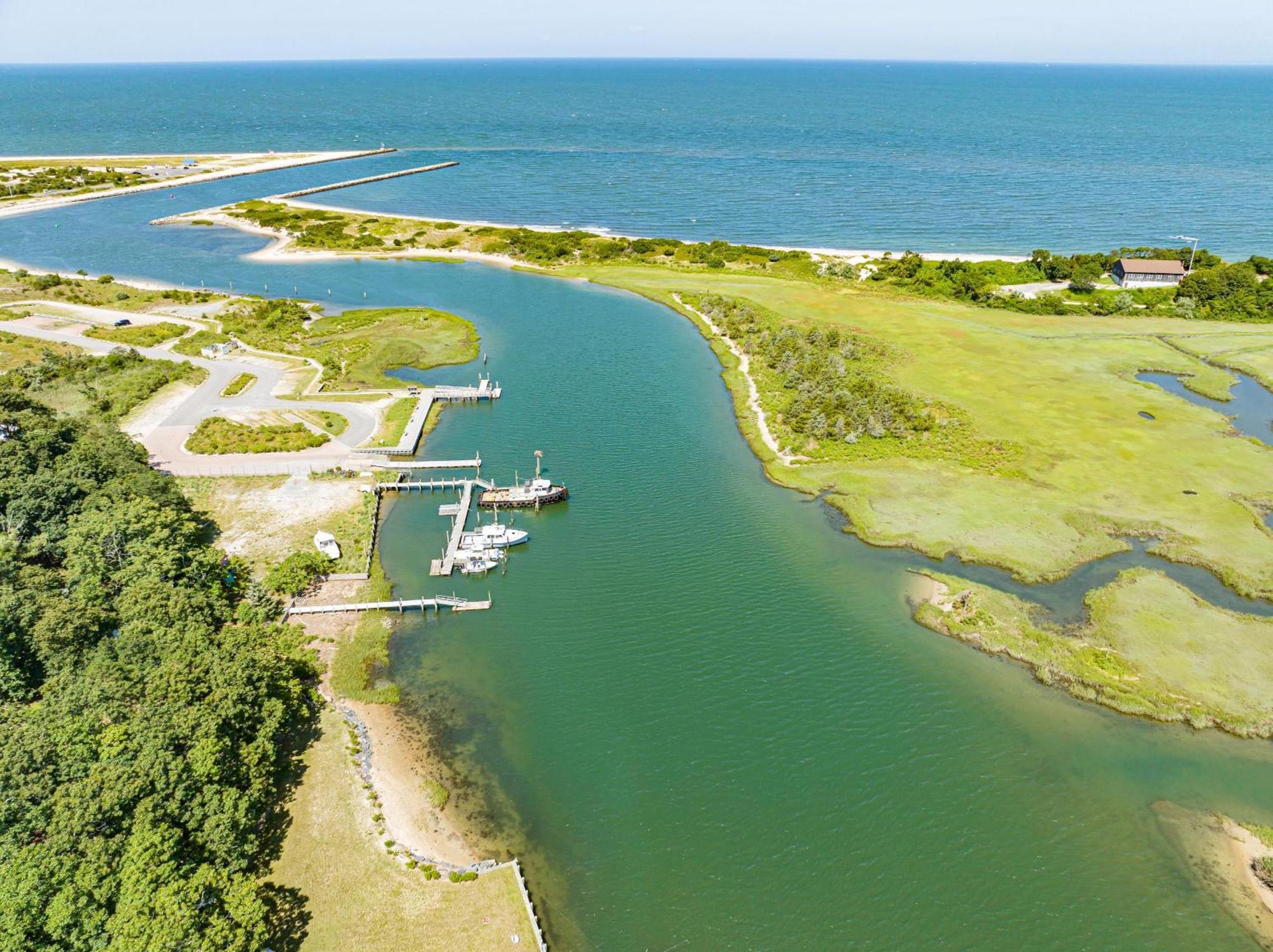 Nature'S Paradise: Private Dock & Water Views Mattituck Exterior photo
