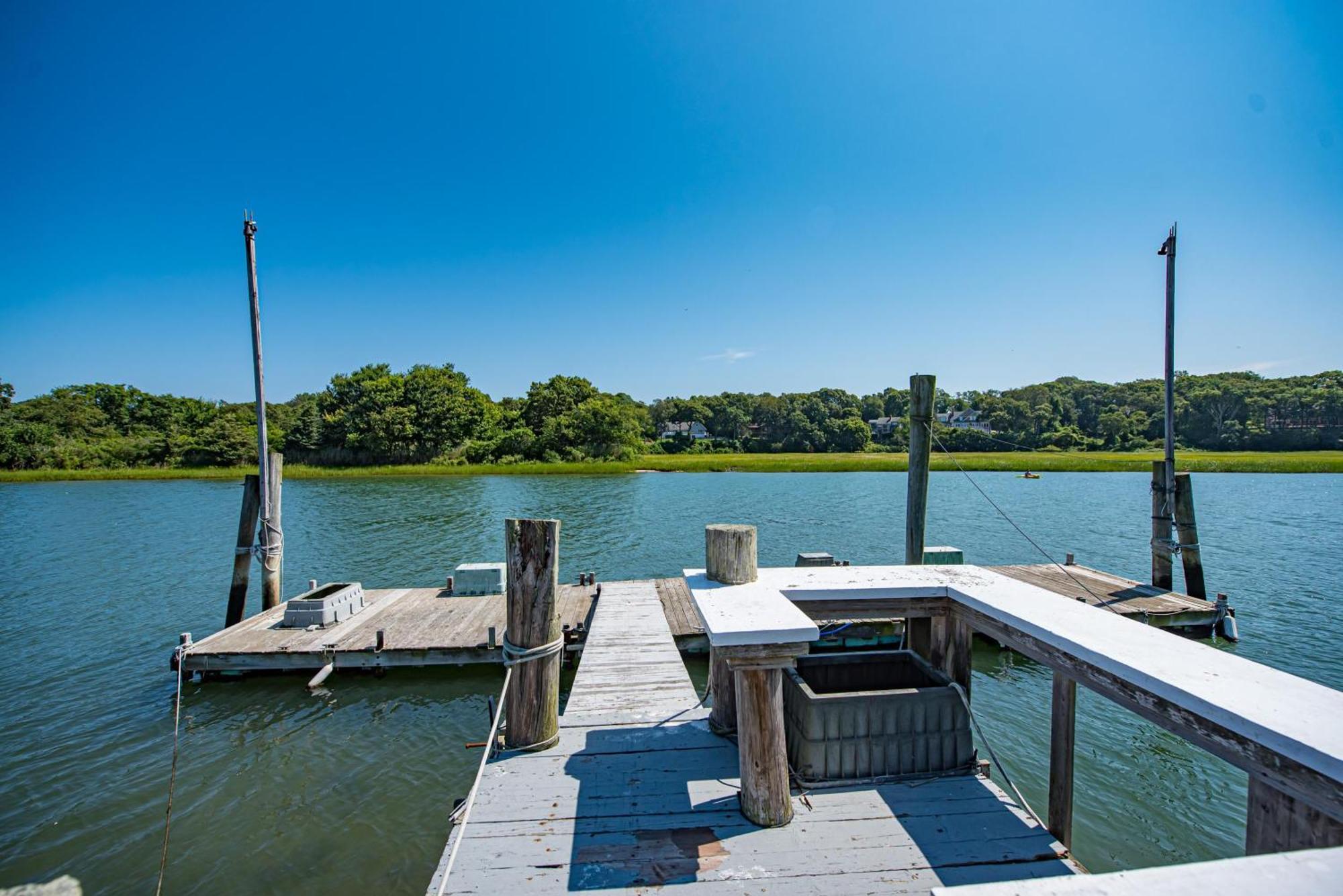 Nature'S Paradise: Private Dock & Water Views Mattituck Exterior photo